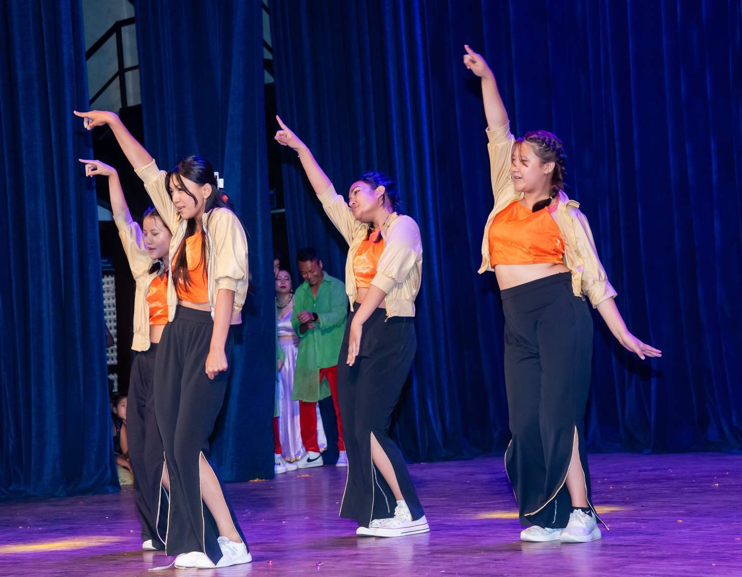 Weekend Dance